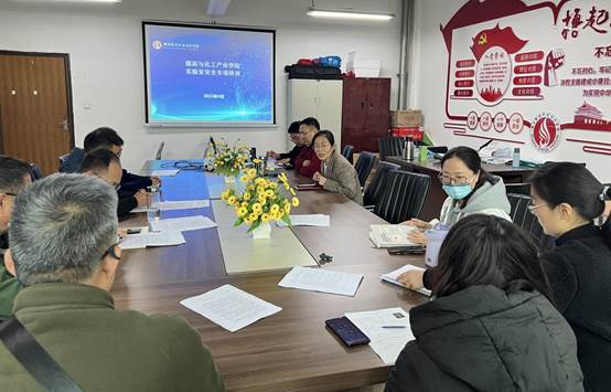 1d19e3ef38147de2ebd1fb6d9b4d525