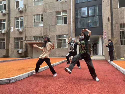 说明: 9f9f24cb6434cb9ffccb3d9366e5207