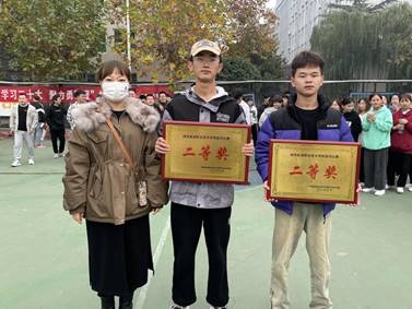 说明: 861418897258146100